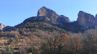 Per les roques 'espasa de castellet i espluga