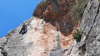 *** Graffiti (200m, 6b+, 6a+ oblig), Serrat dels Monjos, Montserrat
