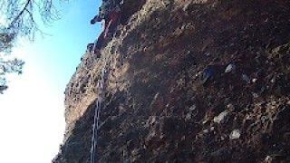 Via ESPERO FREIXAS-PERES als PLECS DEL LLIBRE S.LLORENÇ DE MUNT.