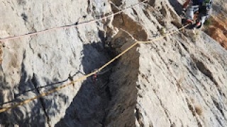 VIA DEL TOTORO 6a A0 (6b+)-CAP DEL RAS-AGER