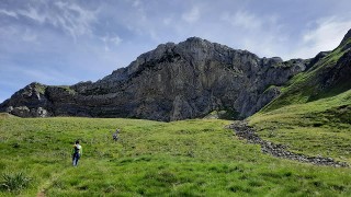 *** Pirineos con Frontera (275m, 6c, 6a oblig), Pic d’Estremère, Vall d’Ossau