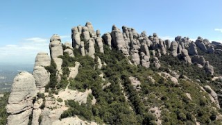 Provant el nou dron a Montserrat