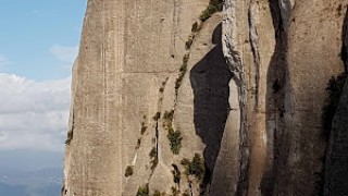 Via Carrizosa-Coll (250 m. V+/Ae/A1) al Bisbe (Montserrat)