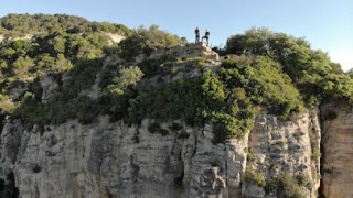 Els Cingles de Bertí i La Trona