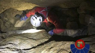 Espeleòleg mort per despreniment de roques a Galdames. Bizkaia.