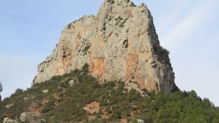 Vies Àfrica i Gran Diedre sortint per esperó dels Minairons a la Paret del Grau. 15 i 17 de febrer 2024