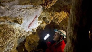 Descoberta de pintures a la Cueva Aurea