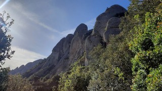 *** Aresta Integral Fredi-Picazo (230m, 6b/Ae, V+oblig), Roca dels Aurons (Ecos), Montserrat 